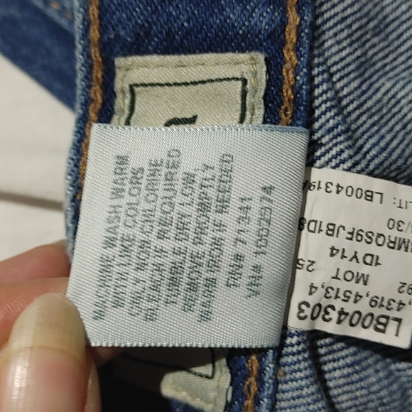 LL Bean Natural Fit Jeans - Picture 4 of 8